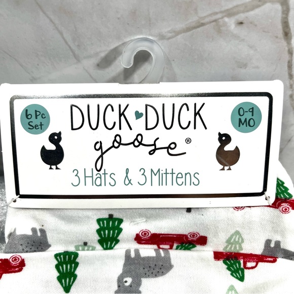 Duck Duck Goose Mittens and Hats Winter Christmas Baby Set - 6 items - 0-9 month - Picture 4 of 4